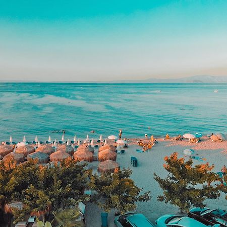 Aleksia Seaside Deluxe Apartment Pefkochori Luaran gambar